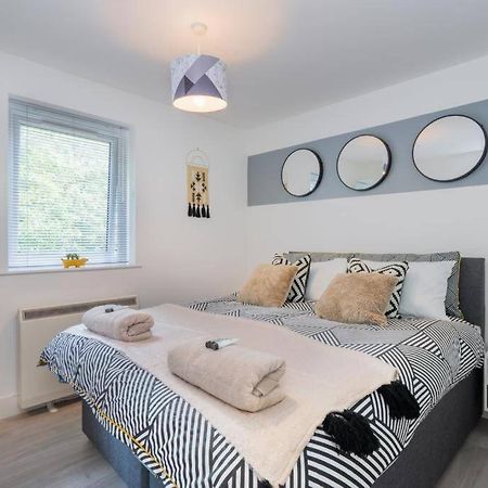 Forest View Apartment- Private Balcony サウサンプトン エクステリア 写真