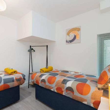Forest View Apartment- Private Balcony サウサンプトン エクステリア 写真