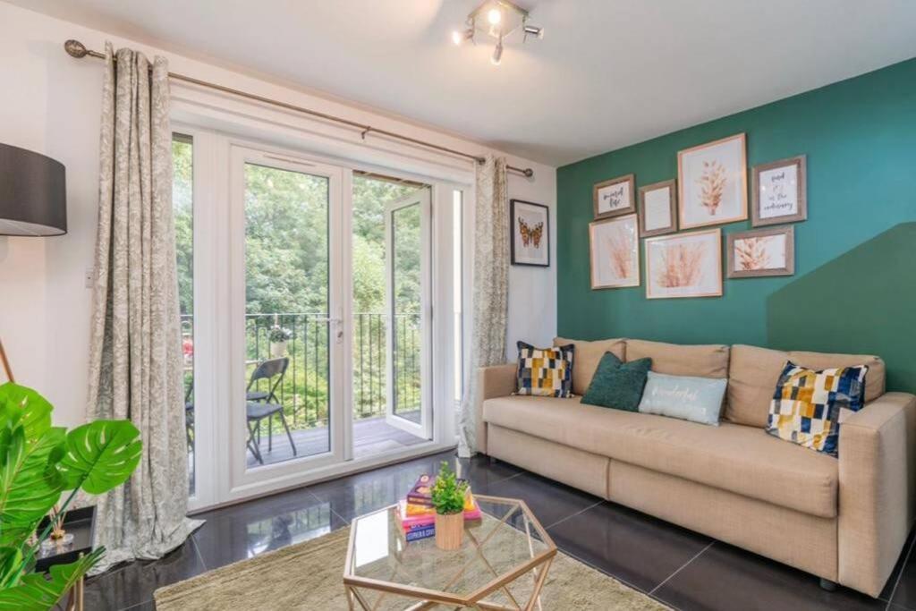 Forest View Apartment- Private Balcony サウサンプトン エクステリア 写真
